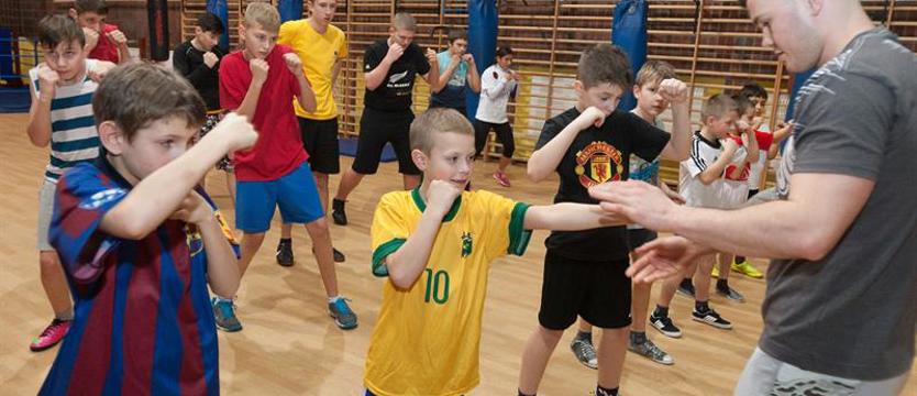 Boks. Ferie ze Skorpionem