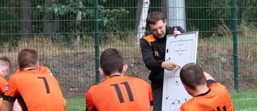 Piłka nożna. „Jesteśmy ofiarami pracy"