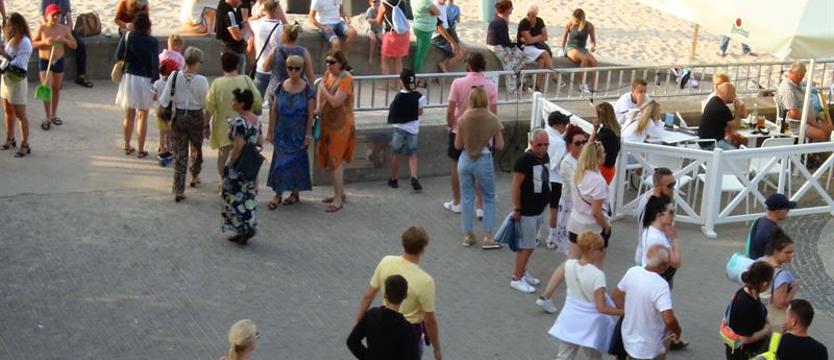 Kołobrzeg - coraz więcej turystów, coraz mniej mieszkańców