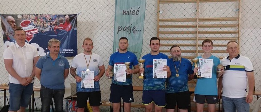 Tenis stołowy. Powiatowy Turniej Tenisa Stołowego w Świdwinie