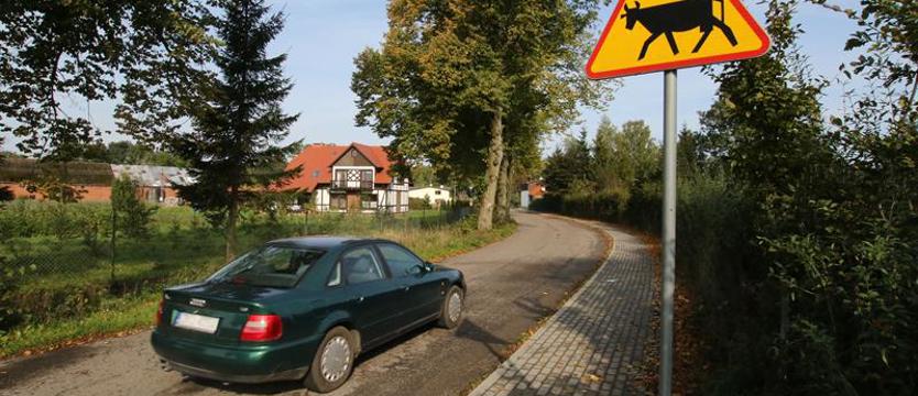 Szkolenia lotników w podkołobrzeskiej wsi