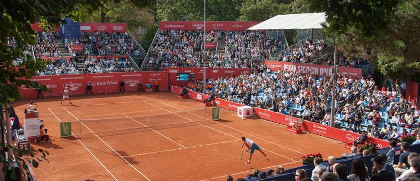 Nowe korty tenisowe – nowa zieleń