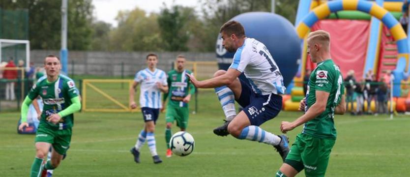 Piłka nożna. Świt z piknikiem rodzinnym