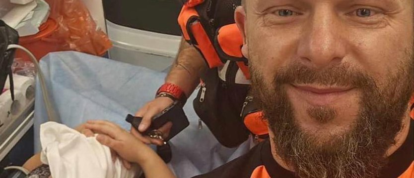 Poród w karetce na drodze wojewódzkiej. Oliwia spieszyła się na świat