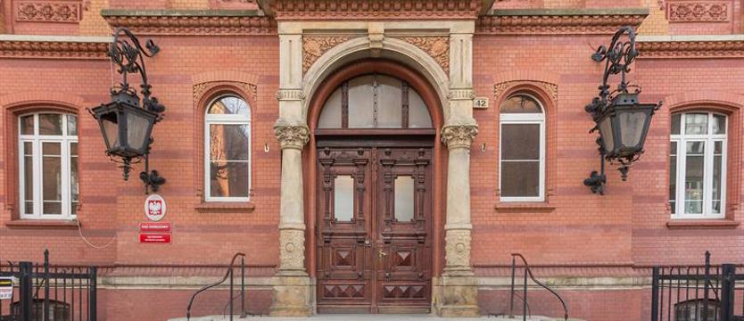 „Dźgnął nożem i się uśmiechał”. Sąsiedzi: to wrażliwy i uczynny człowiek