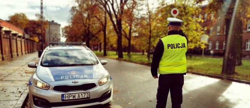 Z samochodu pod sąd. Długa lista zastrzeżeń