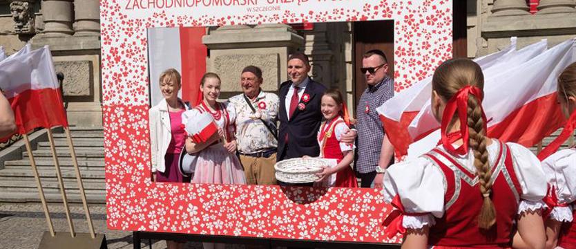 Dzień Flagi w Zachodniopomorskim Urzędzie Wojewódzkim