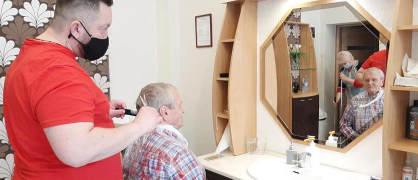 Kosmetyczne podziemie już gotowe? Branża zamknięta i bez pomocy