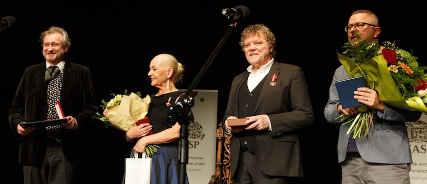 Międzynarodowy Dzień Teatru. Artyści z medalami
