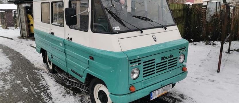 Dawniej masowy, dzisiaj zabytkowy